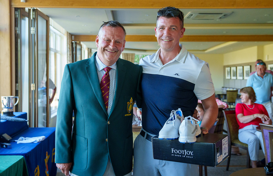 Captain's day prize winners